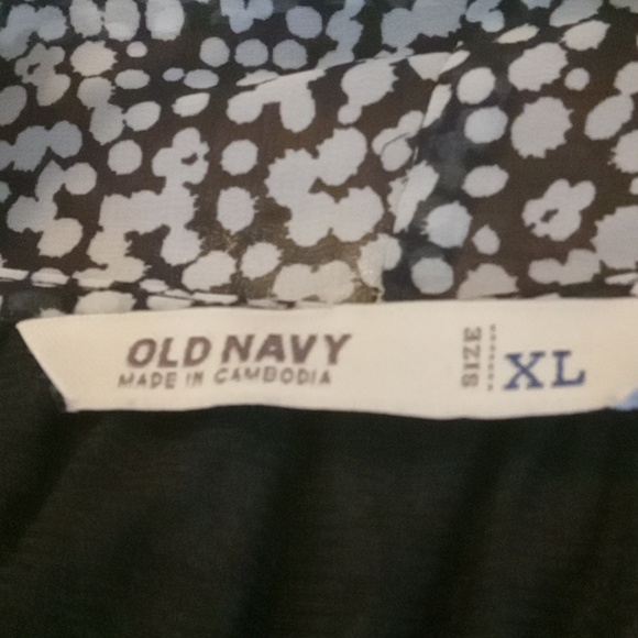 Old Navy Wide Sleeveless Top - Picture 9 of 15